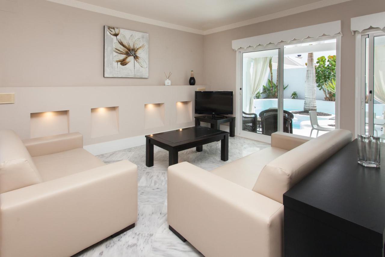 Villa 44 コラレホ エクステリア 写真